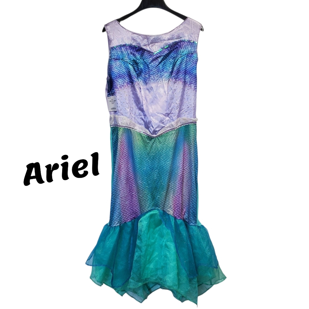 NWT Ariel Women's Dress  Halloween Costume Size L(10-12)